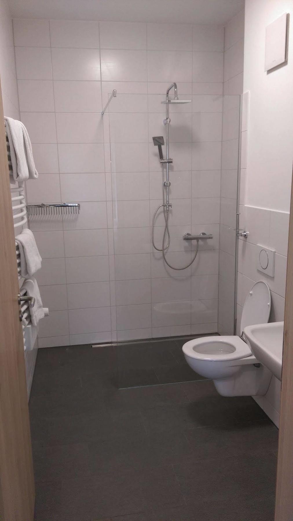 Gasthaus Pension Rezatgrund Windsbach Exteriör bild