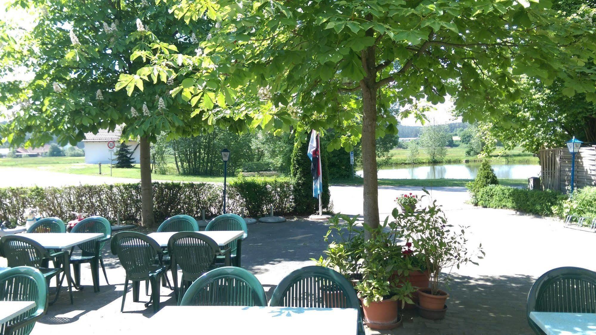 Gasthaus Pension Rezatgrund Windsbach Exteriör bild